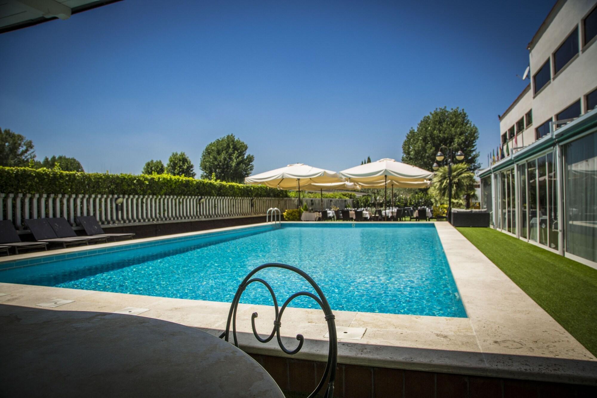 Hotel Cristallo Relais, Sure Hotel Collection By Best Western Tivoli Esterno foto