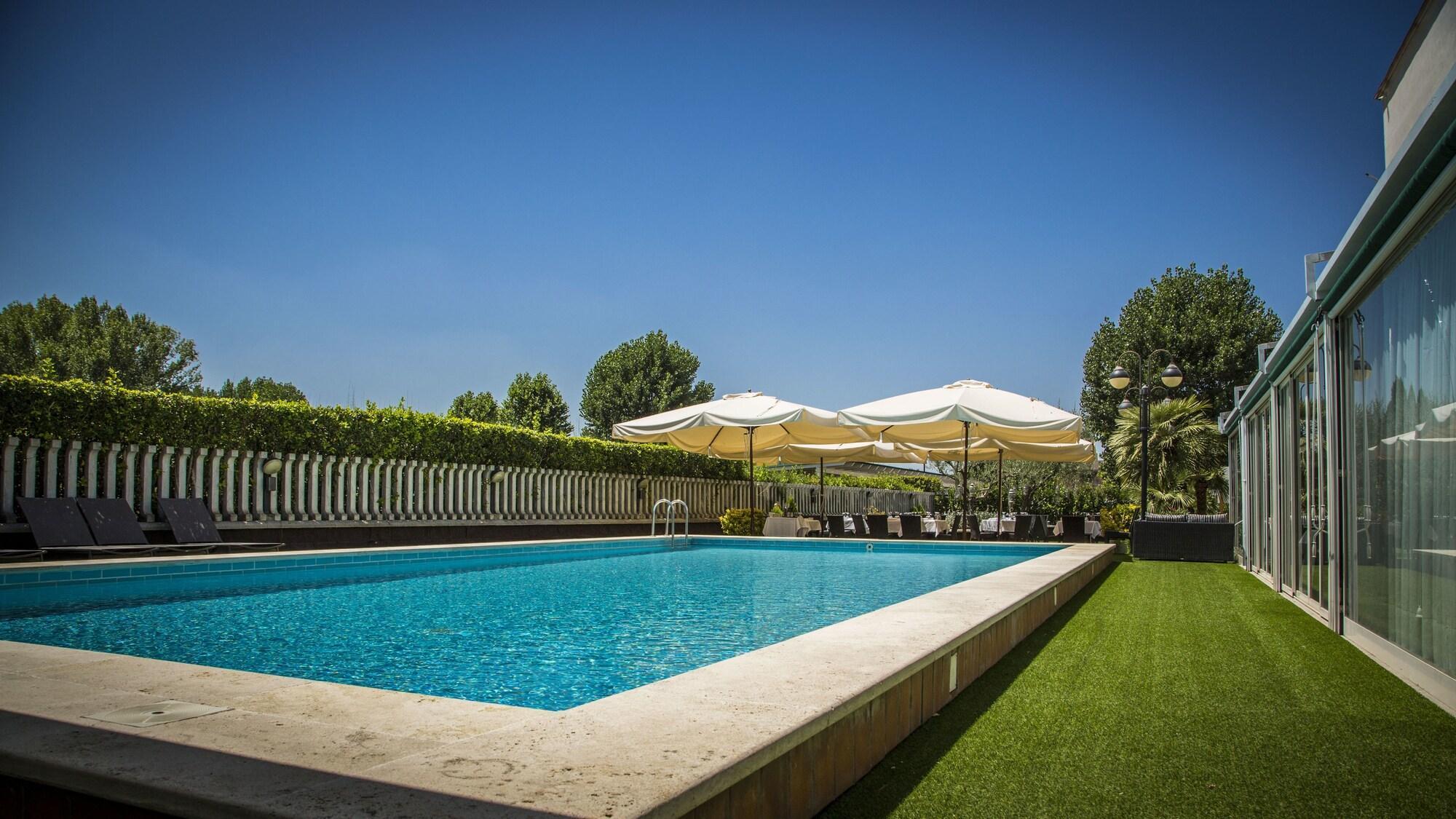 Hotel Cristallo Relais, Sure Hotel Collection By Best Western Tivoli Esterno foto