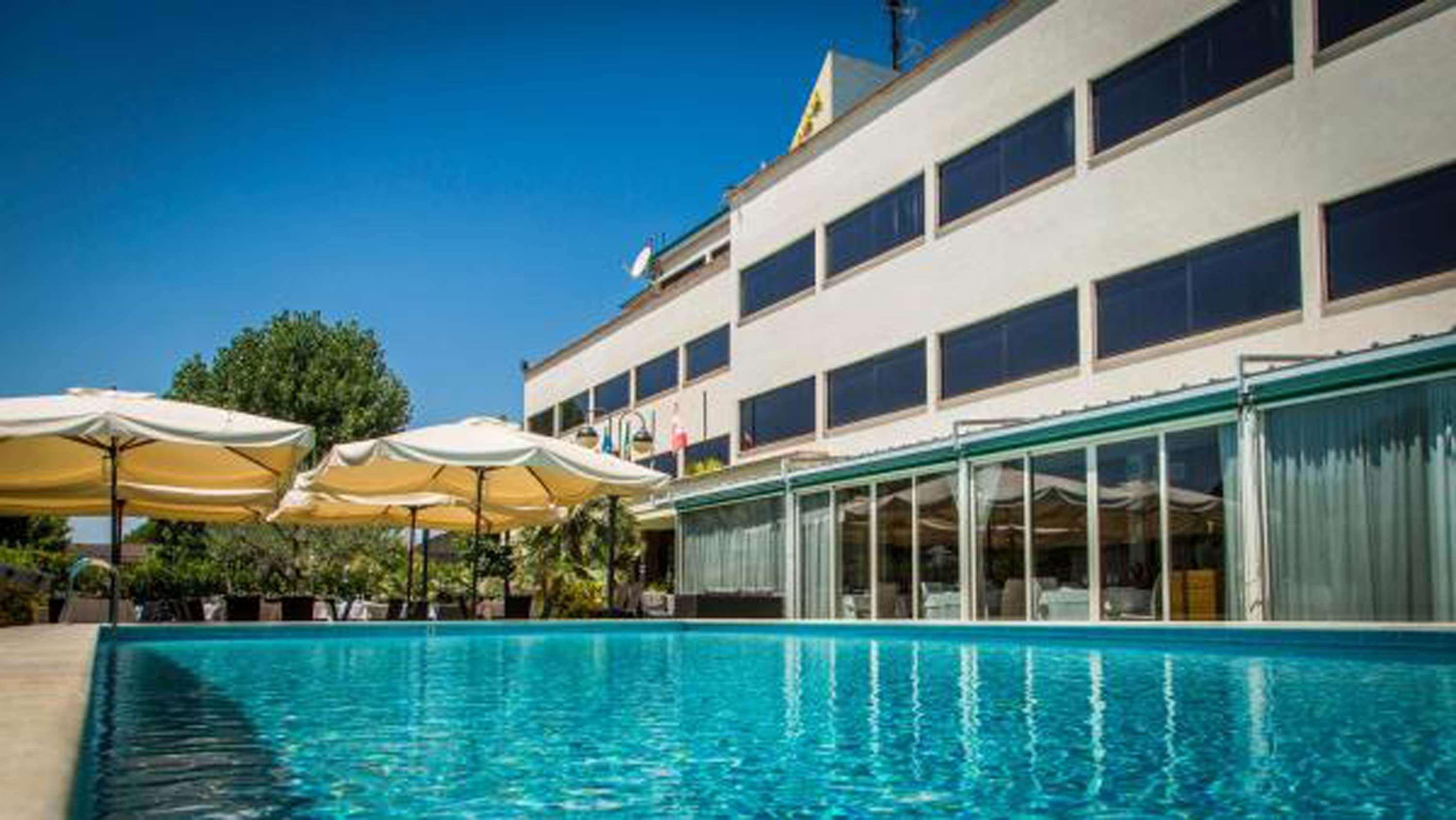 Hotel Cristallo Relais, Sure Hotel Collection By Best Western Tivoli Esterno foto